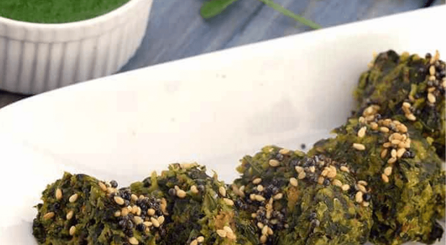 STEAMED BENGAL GRAM DAL AND FENUGREEK BALLS METHI MUTAKE